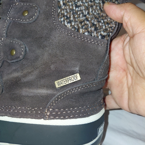 Khombu Black and Brown Winter Women's Boots with Faux Fur Sz 9 - Picture 6 of 9